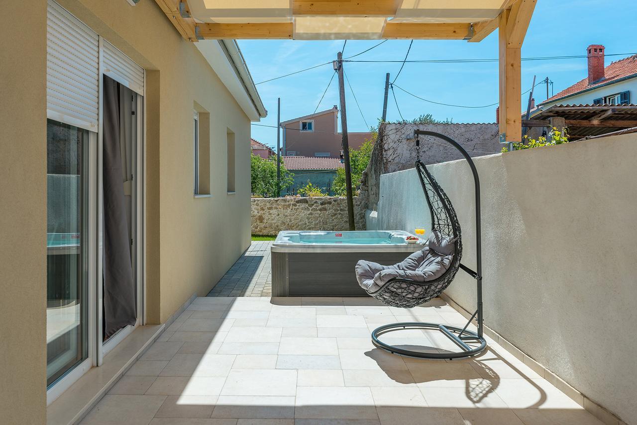 Villa Donato With Jacuzzi Zadar Exterior photo
